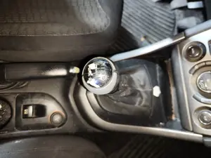 Foto de PALANCA CAMBIO PEUGEOT 308 SW 1.6 HDi FAP CAT (9HZ / DV6TED4) (109 CV / 80 KW) referencia 9684581680