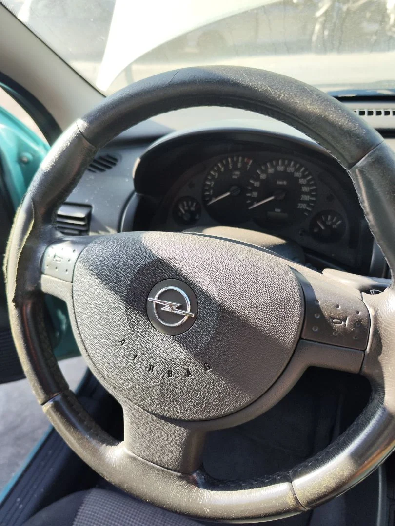 Foto de AIRBAG DELANTERO IZQUIERDO OPEL CORSA C 1.2 16V CAT (Z 12 XEP / LB4) (80 CV / 59 KW)