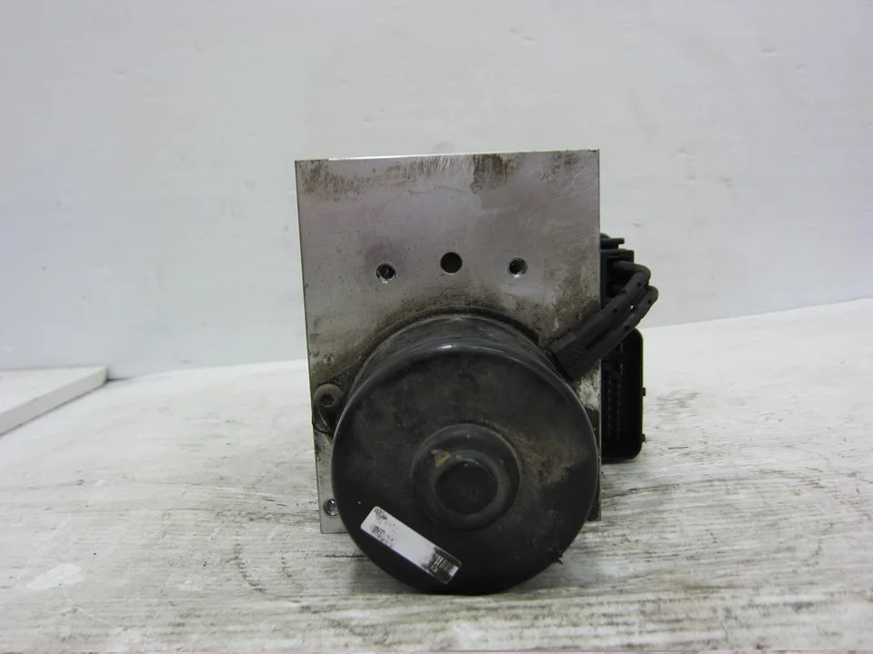 Foto de ABS SEAT LEON (1M1) 1.9 TDI (110 CV / 81 KW) referencia 1J0907379AF