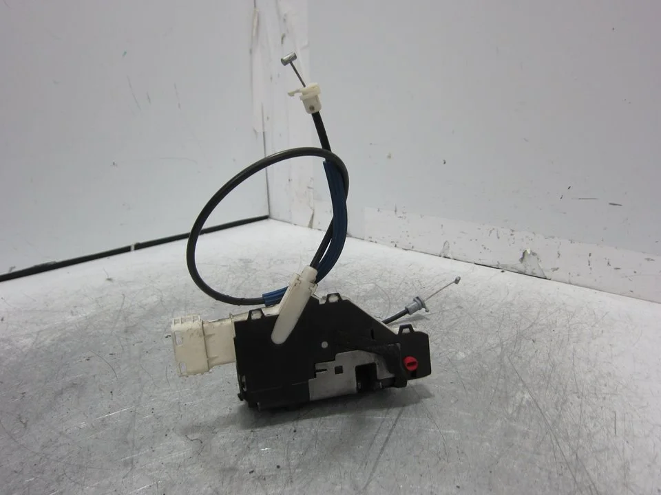 Foto de CERRADURA PUERTA TRASERA DERECHA PEUGEOT 407 2.0 16V HDi FAP CAT (RHR / DW10BTED4) (136 CV / 100 KW) referencia 9681337280