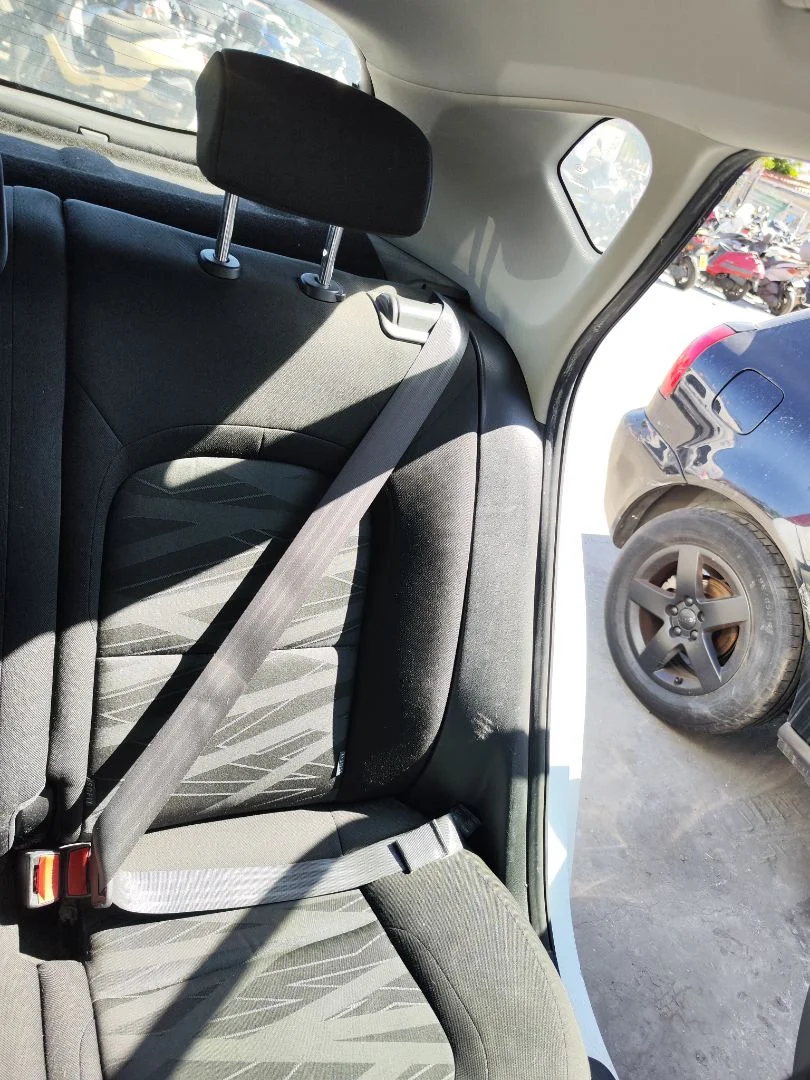 Foto de CINTURON SEGURIDAD TRASERO IZQUIERDO KIA CEED (JD) 1.4 CAT (99 CV / 73 KW)