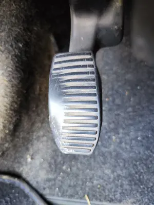 Foto de PEDAL EMBRAGUE FIAT II PUNTO (188) BERLINA 1.3 JTD CAT (69 CV / 51 KW)