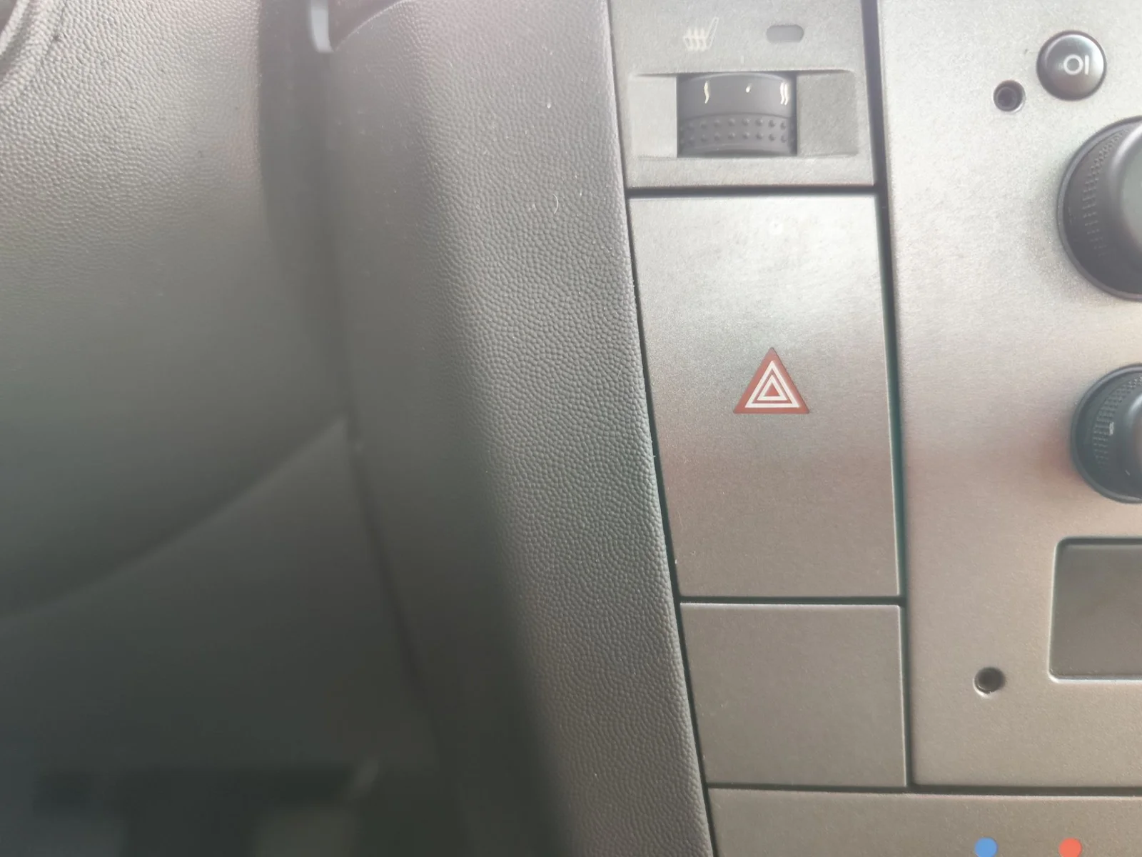 Foto de WARNING OPEL VECTRA C BERLINA 2.2 16V DTI CAT (Y 22 DTR / L50) (125 CV / 92 KW)