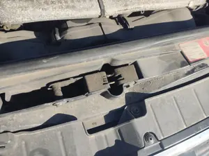 Foto de CERRADURA CAPO AUDI A4 CABRIOLET (8H) 2.5 V6 24V TDI (163 CV / 120 KW)