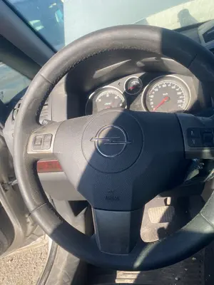 Foto de AIRBAG DELANTERO IZQUIERDO OPEL ZAFIRA B 1.9 CDTI (120 CV / 88 KW)