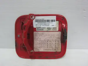 Foto de TAPA EXTERIOR COMBUSTIBLE AUDI A3 (8L) 1.9 TDI (110 CV / 81 KW) referencia 1H0010092L foto 2