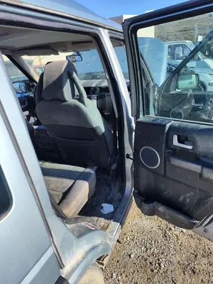 Foto de GOMAS CONTORNO PUERTA LAND ROVER DISCOVERY 2.7 Td V6 CAT (190 CV / 140 KW)
