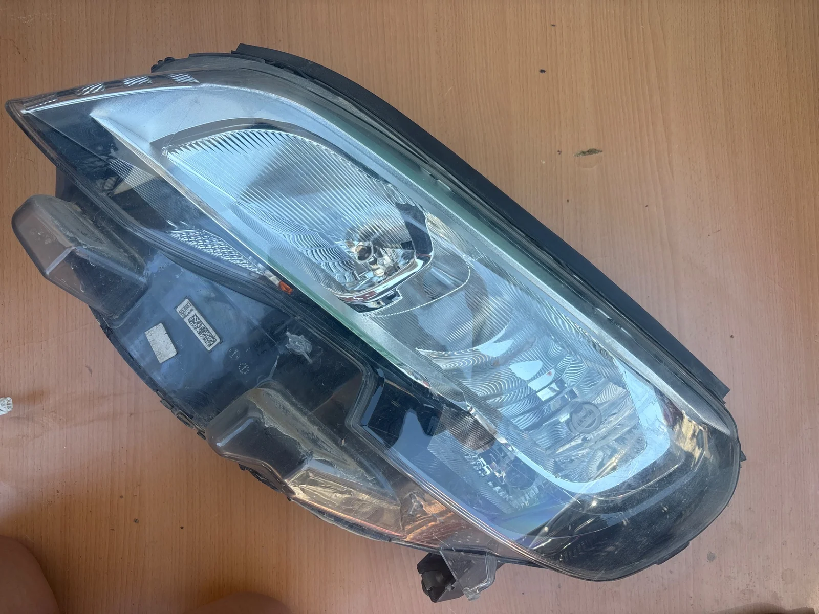 Foto de FARO IZQUIERDO PEUGEOT EXPERT FURGÓN referencia HCR01RL00A02101