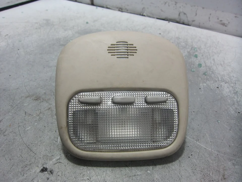 Foto de LUZ INTERIOR CITROEN C4 BERLINA 1.6 16V CAT (NFU / TU5JP4) (109 CV / 80 KW) referencia 9648338577