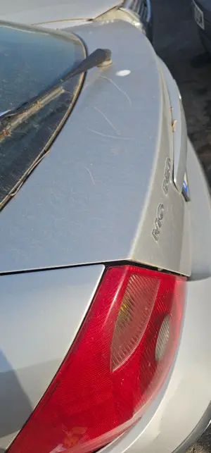 Foto de PANEL TRASERO FORD MONDEO BERLINA (GE) 2.0 16V DI TD CAT (116 CV / 85 KW)