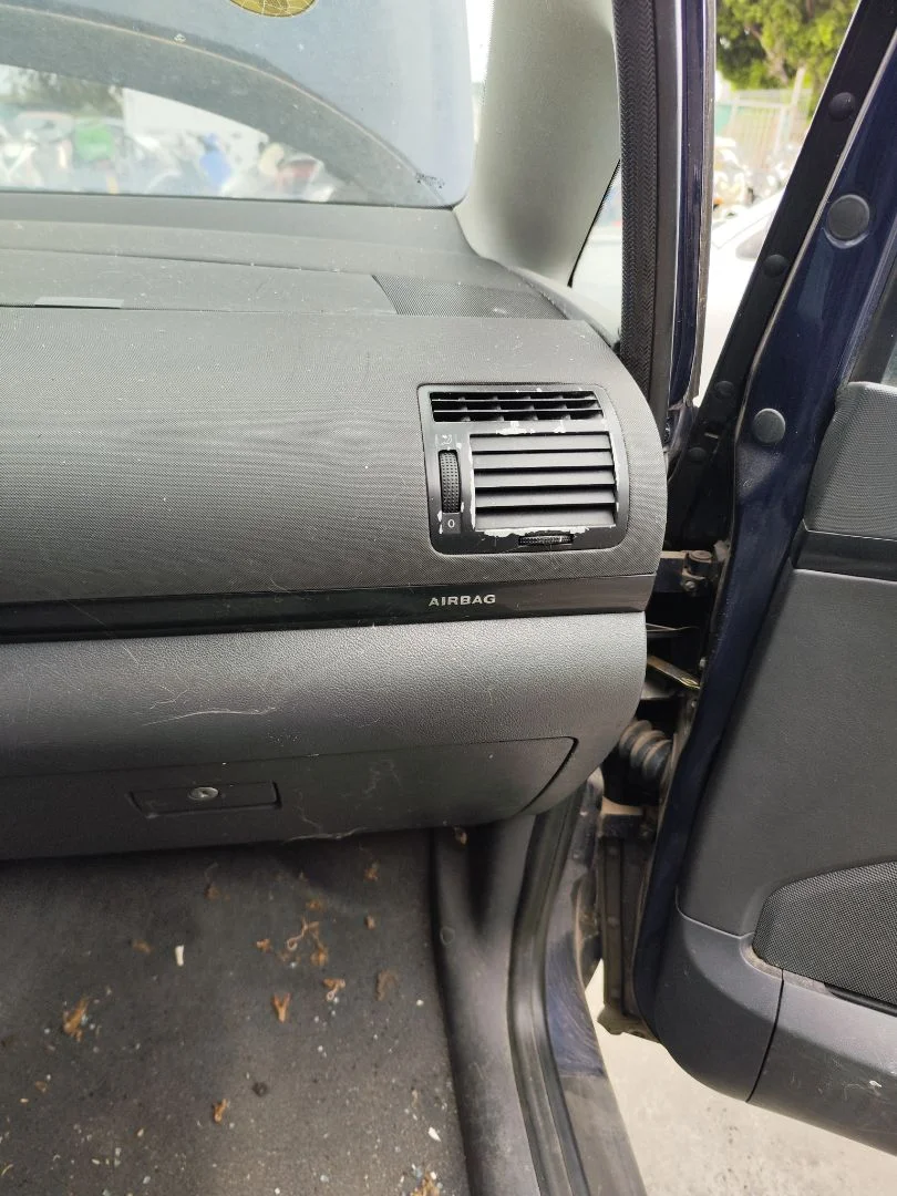 Foto de AIRBAG DELANTERO DERECHO VOLKSWAGEN SHARAN (7M6/7M9) 1.9 TDI (116 CV / 85 KW) referencia 7M3880204F