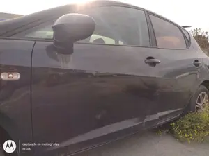 Foto de PUERTA DELANTERA IZQUIERDA SEAT IBIZA BERLINA (6J5) 1.4 16V (86 CV / 63 KW) referencia 6J4831055