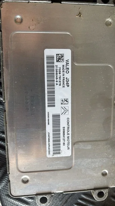 Foto de CENTRALITA MOTOR UCE CITROEN C3 referencia 9664127180