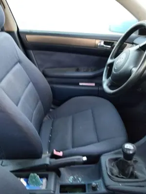 Foto de ELEVALUNAS DELANTERO IZQUIERDO AUDI A6 BERLINA (4B2) 1.8 20V Turbo (150 CV / 110 KW)