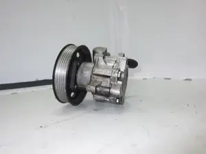 Foto de BOMBA DIRECCION VOLKSWAGEN PASSAT BERLINA (3B2) referencia 91128 foto 6