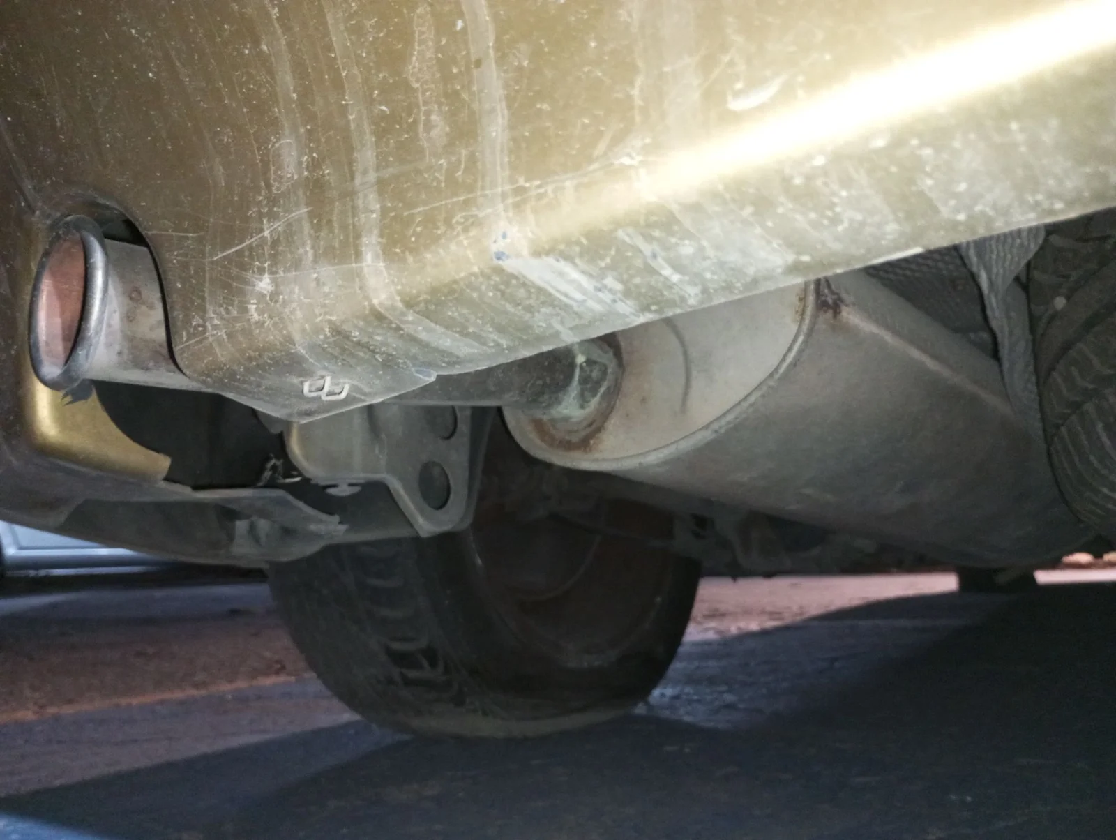 Foto de SILENCIADOR TRASERO CITROEN XSARA BERLINA 1.6 16V CAT (NFU / TU5JP4) (109 CV / 80 KW) referencia 9809853780