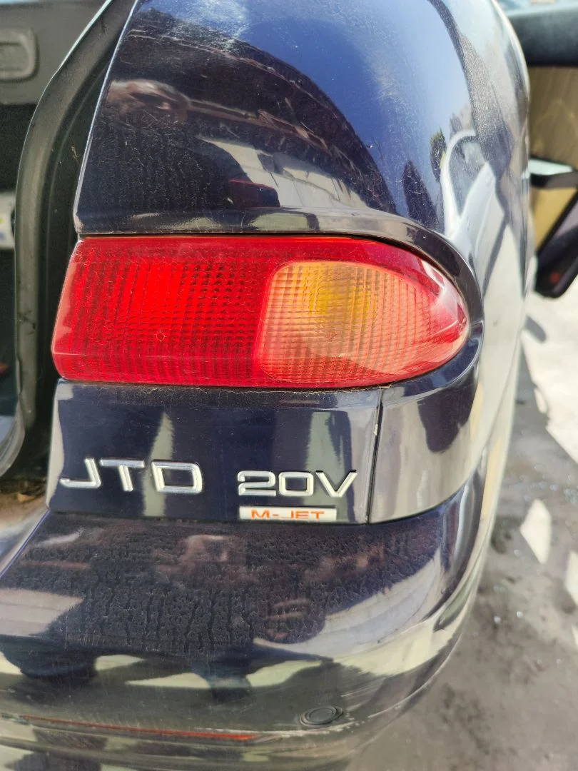 Foto de PILOTO TRASERO DERECHO ALFA ROMEO 156 SPORTWAGON 2.4 JTD CAT (175 CV / 129 KW) referencia 0060620136