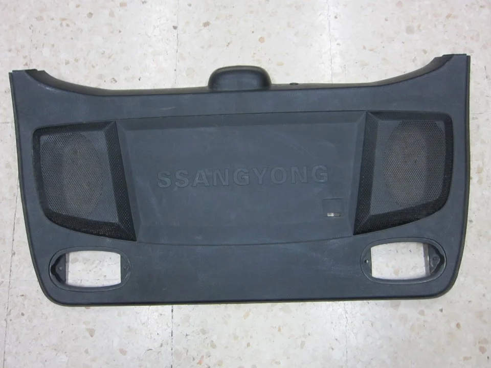 Foto de GUARNECIDO PORTON TRASERO SSANGYONG REXTON referencia 7381108000