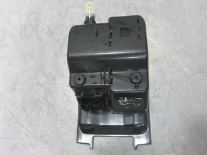 Foto de GUANTERA PORSCHE CAYENNE (TIPO 92A) referencia 7P5857232B foto 3