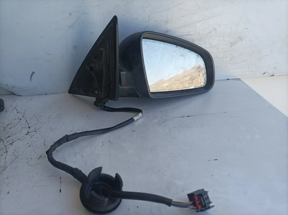 Foto de RETROVISOR DERECHO AUDI A6 BERLINA (4F2) referencia 448506
