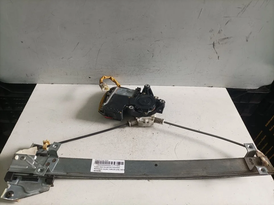 Foto de ELEVALUNAS DELANTERO IZQUIERDO MITSUBISHI GALANT FAMILIAR (EA0) 2.5 V6 24V CAT (163 CV / 120 KW) referencia MR280665