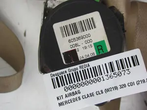 Foto de KIT AIRBAG MERCEDES-BENZ CLS (BM 219) 3.0 CDI CAT (224 CV / 165 KW) referencia A1714640518 foto 41