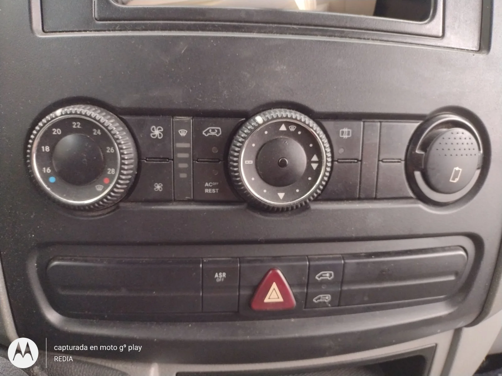 Foto de MANDO CALEFACCION / AIRE ACONDICIONADO VOLKSWAGEN CRAFTER FURGÓN (2E) 2.5 TDI DPF (109 CV / 80 KW)
