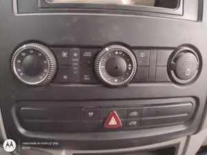 Foto de MANDO CALEFACCION / AIRE ACONDICIONADO VOLKSWAGEN CRAFTER FURGÓN (2E) 2.5 TDI DPF (109 CV / 80 KW)