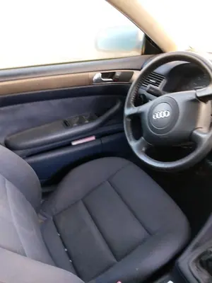 Foto de MANDO RETROVISOR AUDI A6 BERLINA (4B2) 1.8 20V Turbo (150 CV / 110 KW)
