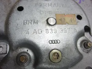 Foto de ELEVALUNAS TRASERO IZQUIERDO AUDI 100 AVANT (C4) 2.3 (133 CV / 98 KW) referencia 4A0839397A foto 2
