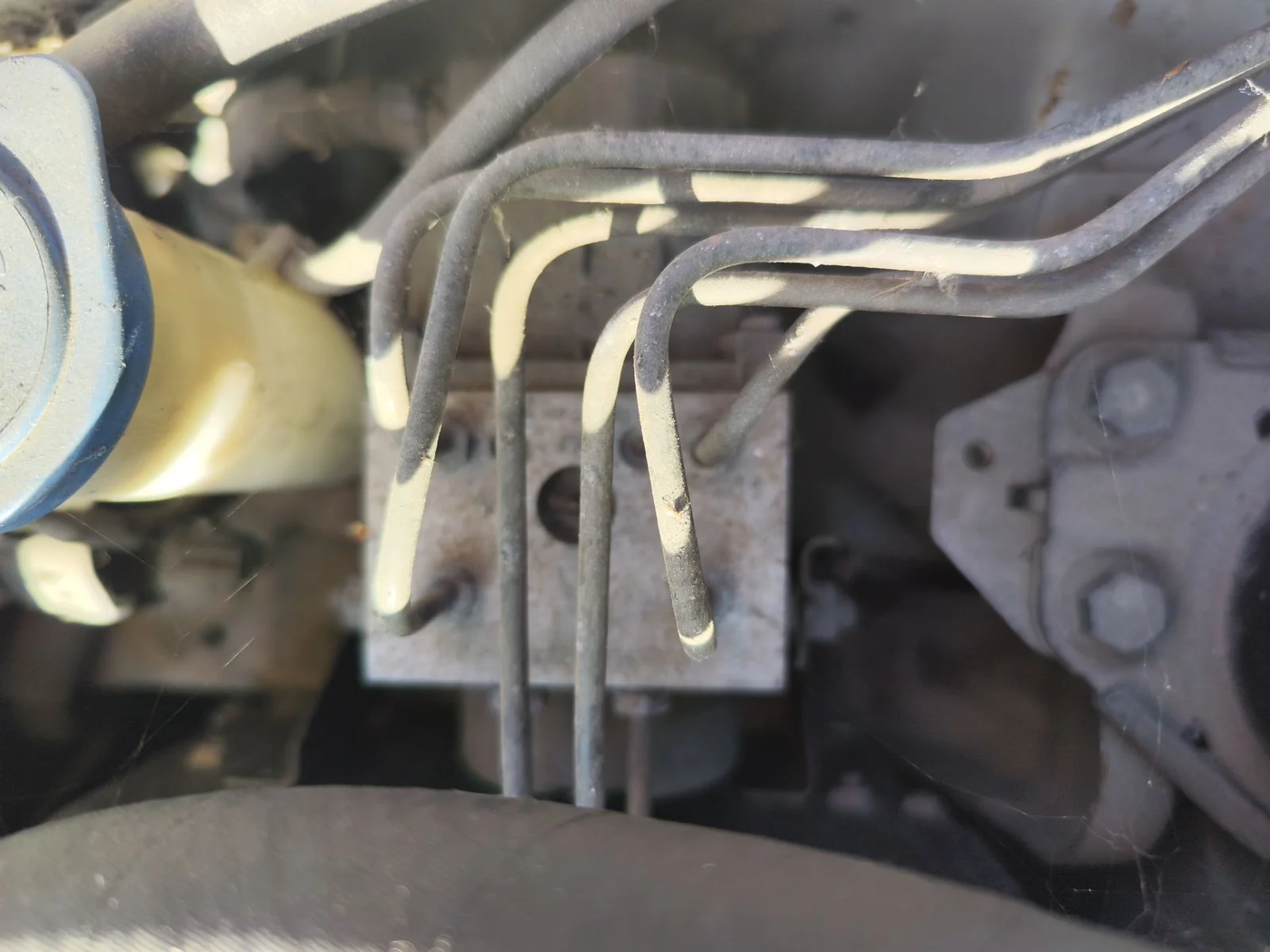 Foto de ABS VOLVO S40 BERLINA 1.9 Diesel CAT (116 CV / 85 KW) referencia 30856098