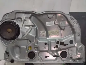 Foto de ELEVALUNAS DELANTERO IZQUIERDO VOLKSWAGEN POLO IV (9N1) 1.9 SDI (64 CV / 47 KW) referencia W06Q4837401H