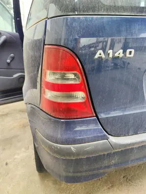 Foto de PILOTO TRASERO IZQUIERDO MERCEDES-BENZ CLASE A (BM 168) 1.4 CAT (82 CV / 60 KW) referencia A1688202764 foto 1