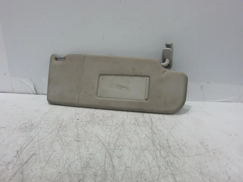Foto de PARASOL DERECHO SEAT LEON (1M1) 1.9 TDI (110 CV / 81 KW) referencia 6X0857552A