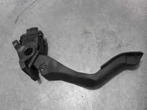 Foto de POTENCIOMETRO PEDAL OPEL CROSSLAND X 1.2 (110 CV / 81 KW) referencia 3637657 foto 6