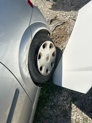 Foto de JUEGO LLANTAS OPEL MERIVA 1.6 16V (101 CV / 74 KW)
