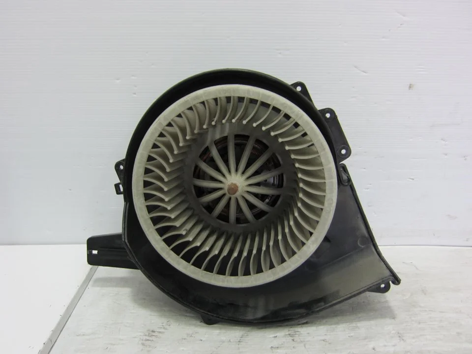 Foto de MOTOR CALEFACCION SEAT IBIZA (6L1) 1.4 16V (86 CV / 63 KW) referencia 6Q18200015