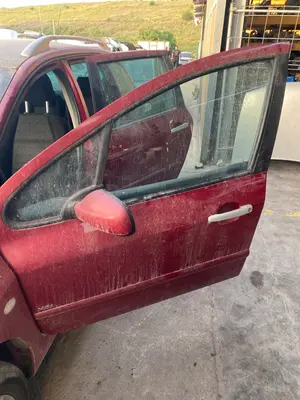 Foto de PUERTA DELANTERA IZQUIERDA PEUGEOT 307 BREAK / SW (S1)(04.2002) 2.0 16V HDi FAP CAT (RHR / DW10BTED4) (136 CV / 100 KW) referencia 9002S8