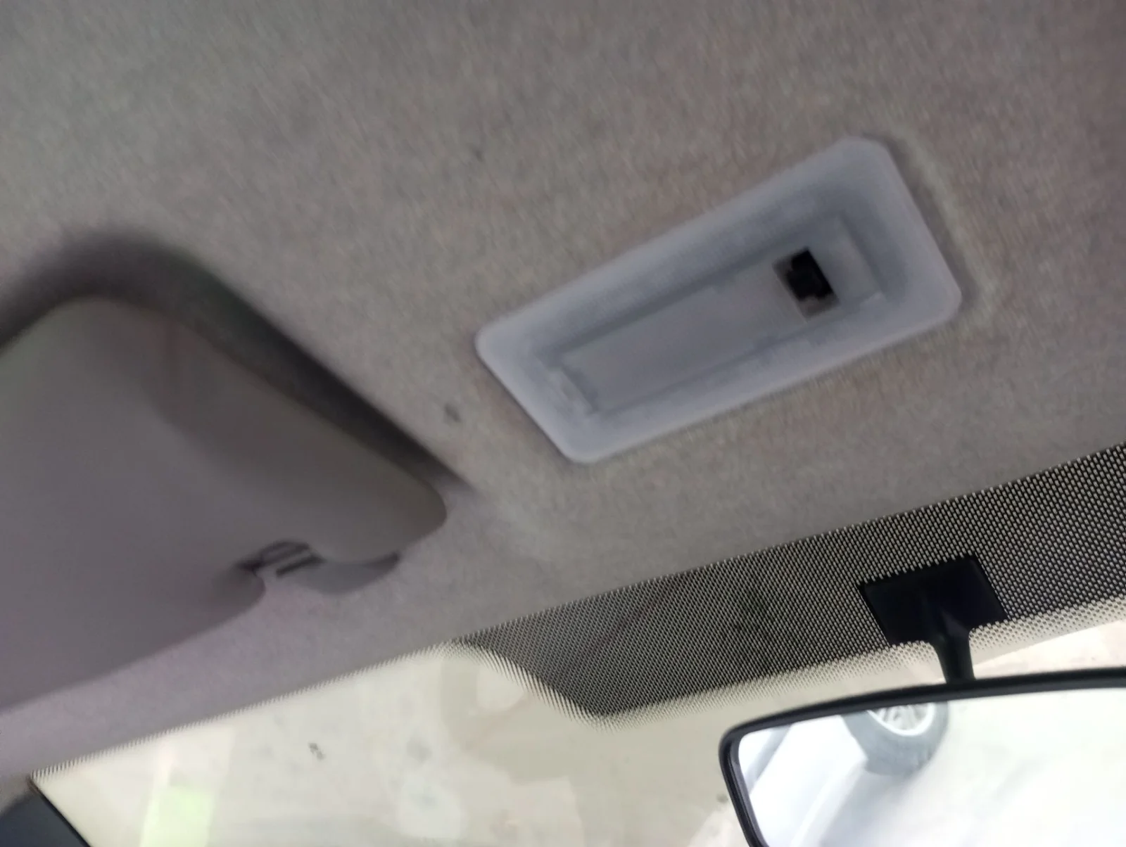 Foto de LUZ INTERIOR FORD MONDEO BERLINA (GD) 1.8 16V CAT (116 CV / 85 KW) referencia 6111755