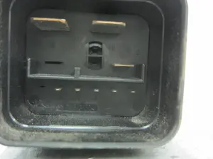 Foto de CAJA PRECALENTAMIENTO SEAT IBIZA BERLINA (6J5) 1.2 TSI (86 CV / 63 KW) referencia 5J0919506 foto 4