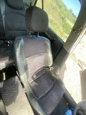 Foto de ASIENTO DELANTERO IZQUIERDO RENAULT LAGUNA II (BG0) 2.0  (135 CV / 99 KW)