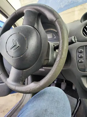 Foto de VOLANTE CITROEN C2 1.1 (60 CV / 44 KW) foto 2