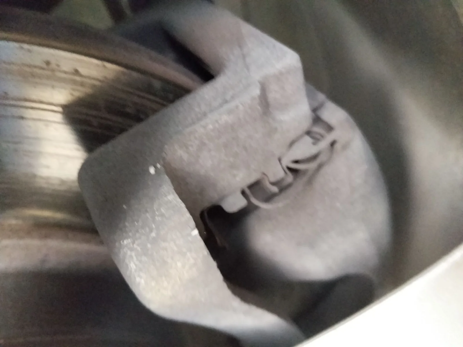 Foto de PINZA DE FRENO TRASERA IZQUIERDA NISSAN QASHQAI (J11E) 1.2 16V CAT (116 CV / 85 KW)