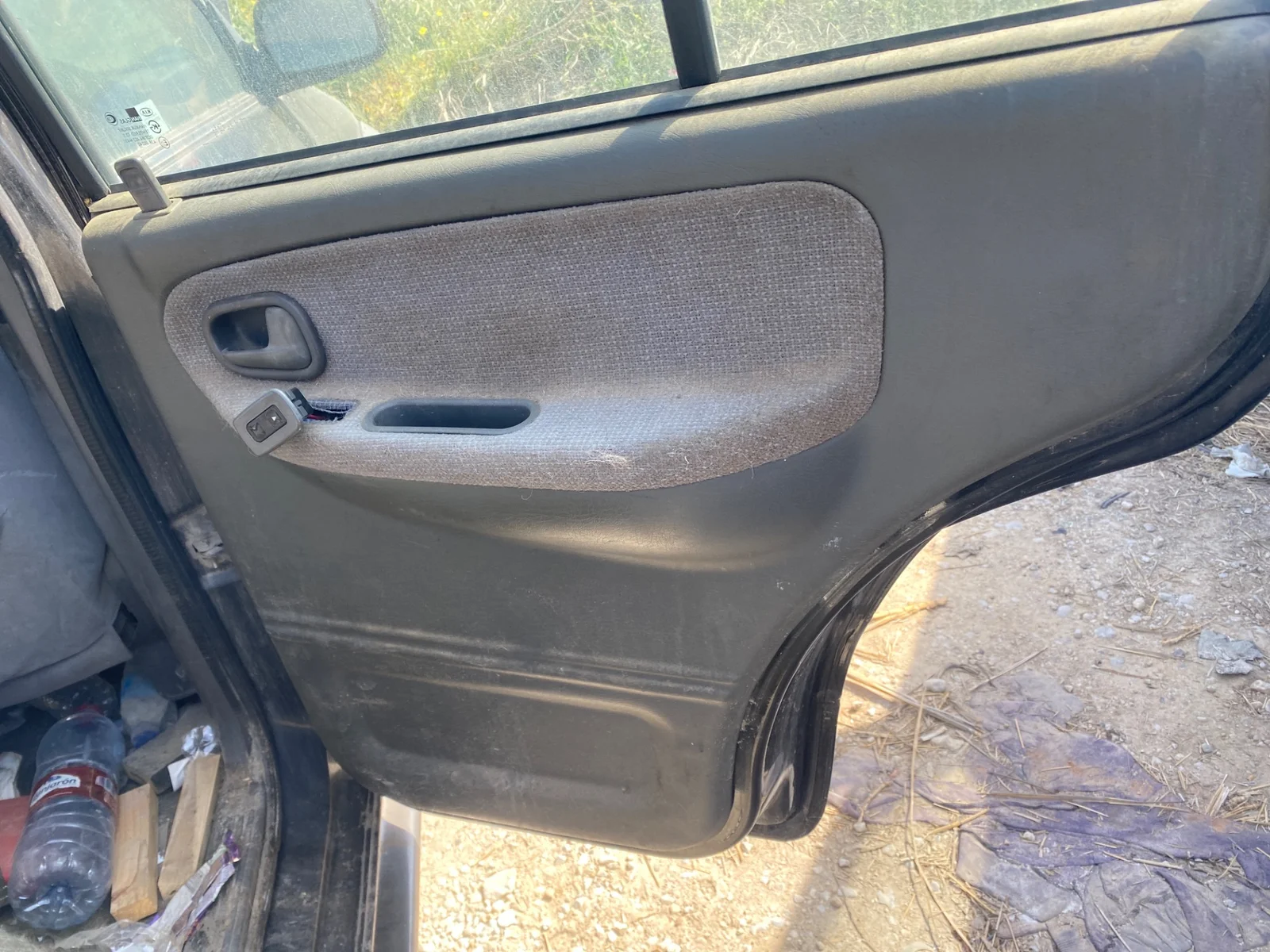 Foto de GUARNECIDO PUERTA TRASERA DERECHA KIA SPORTAGE 2.0 CAT (128 CV / 94 KW)