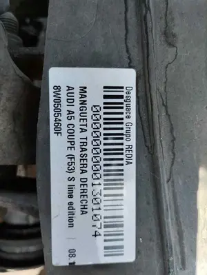 Foto de MANGUETA TRASERA DERECHA AUDI A5 COUPE (F53) 2.0 16V TDI (190 CV / 140 KW) referencia 8W0505460F foto 2