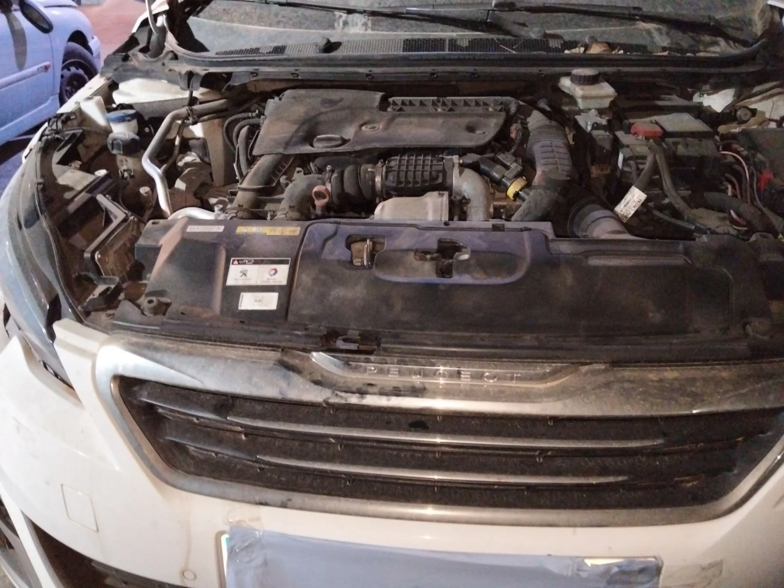 Foto de RADIADOR AGUA PEUGEOT 308