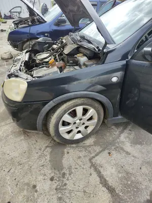 Foto de ALETA DELANTERA IZQUIERDA OPEL CORSA C 1.2 16V CAT (Z 12 XEP / LB4) (80 CV / 59 KW)
