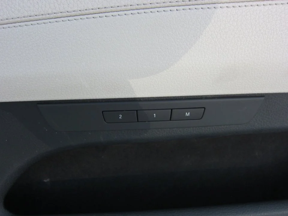 Foto de INTERRUPTOR BMW SERIE 5 GRAN TURISMO (F07) 3.0 24V Turbo (306 CV / 225 KW)