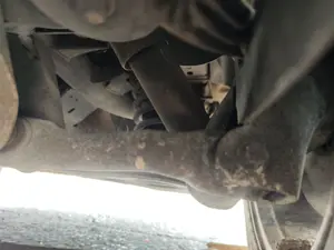 Foto de BRAZO SUSPENSION TRASERO IZQUIERDO JAGUAR X-TYPE 2.1 V6 24V CAT (156 CV / 115 KW)