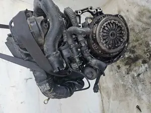 Foto de MOTOR COMPLETO PEUGEOT 206 1.4 HDi (68 CV / 50 KW) referencia 8HX foto 3
